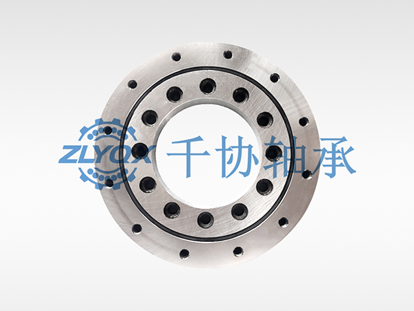 XU、XSU系列交叉滾子軸承